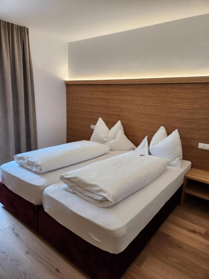 Hotel Dolomiten Добиако Екстериор снимка