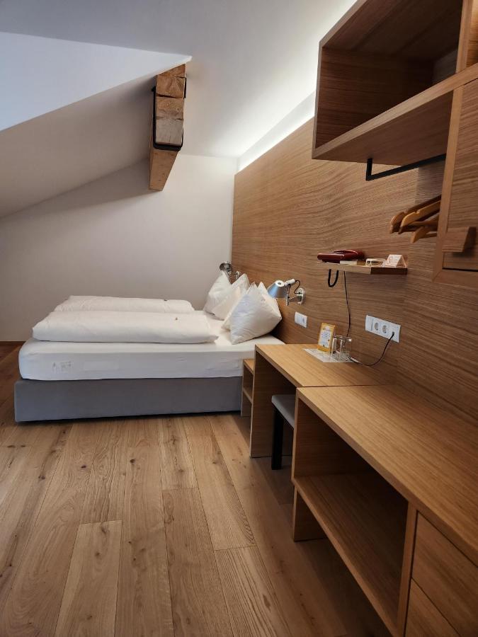 Hotel Dolomiten Добиако Екстериор снимка