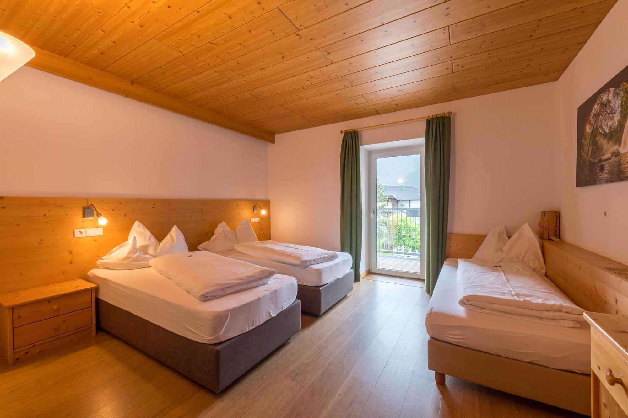 Hotel Dolomiten Добиако Екстериор снимка
